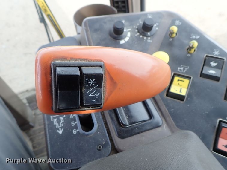 image for item FF9296 John Deere 9500 cab