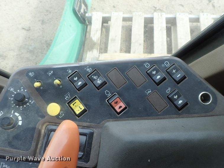 image for item FF9296 John Deere 9500 cab