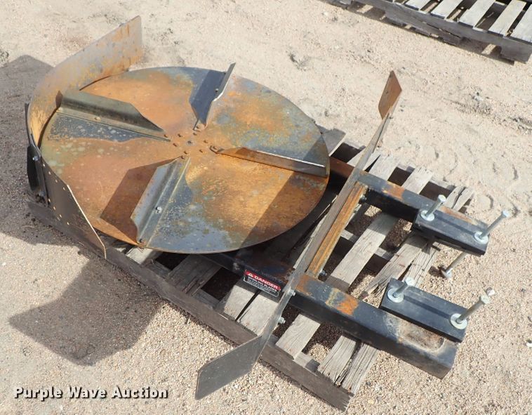 image for item FF9297 John Deere 9500 chaff spreader