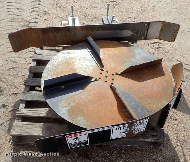 image for item FF9297 John Deere 9500 chaff spreader