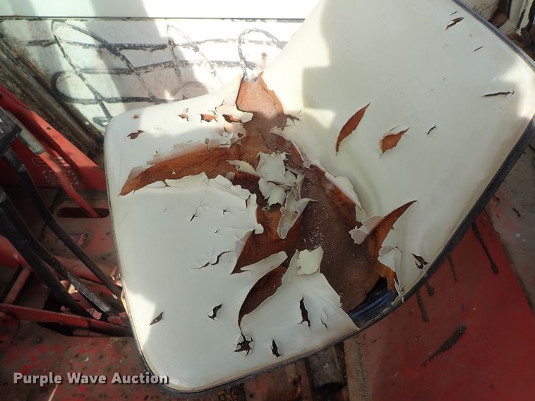 image for item FF9306 Hesston 620 windrower