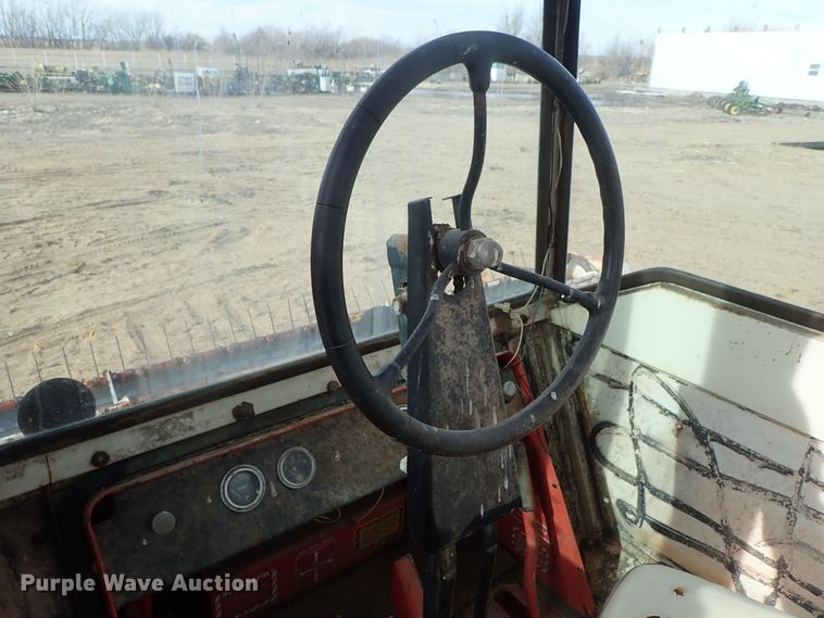 image for item FF9306 Hesston 620 windrower