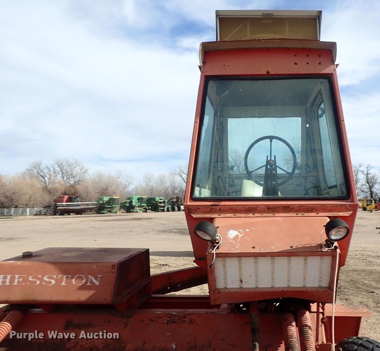 image for item FF9306 Hesston 620 windrower