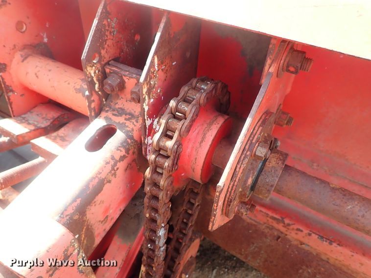 image for item FF9306 Hesston 620 windrower