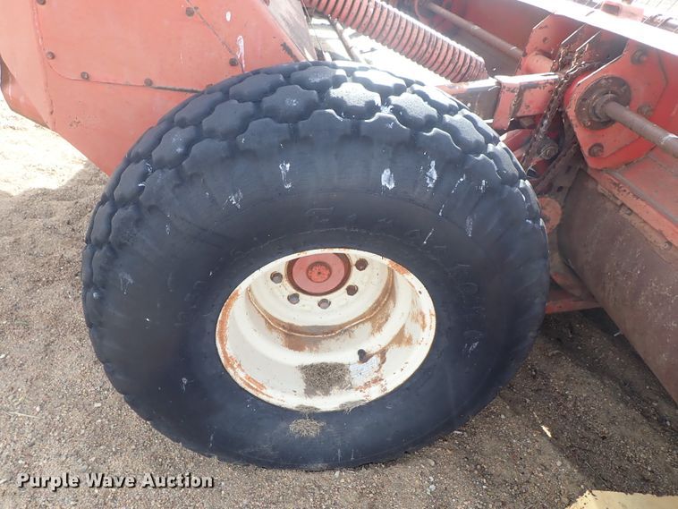 image for item FF9306 Hesston 620 windrower