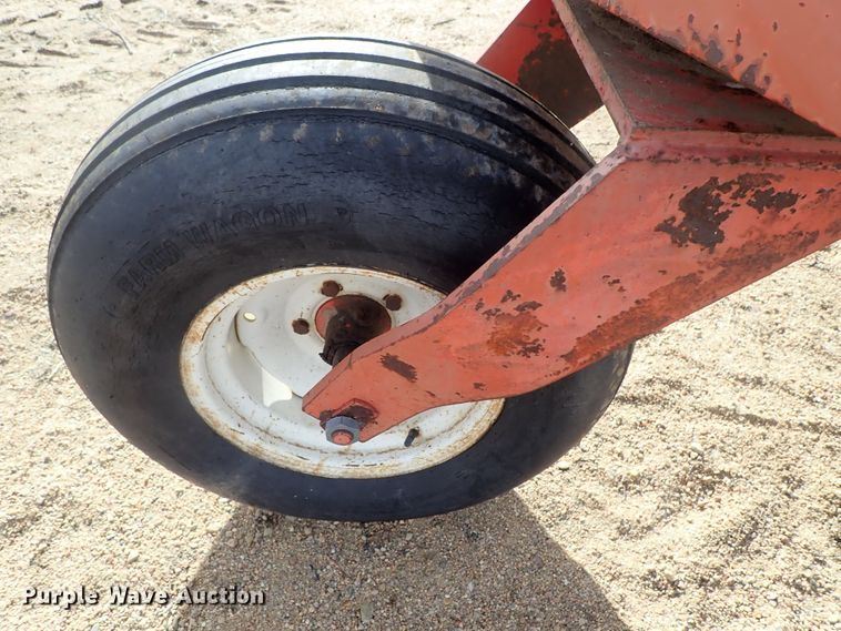 image for item FF9306 Hesston 620 windrower