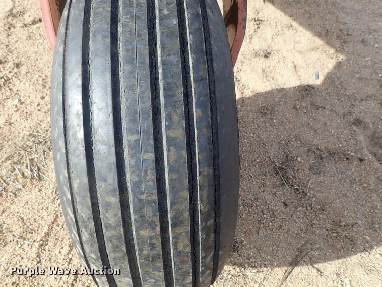 image for item FF9306 Hesston 620 windrower