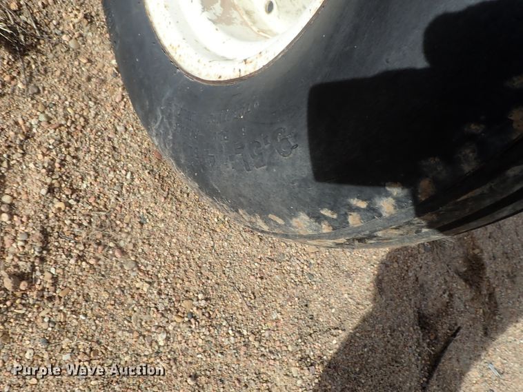 image for item FF9306 Hesston 620 windrower