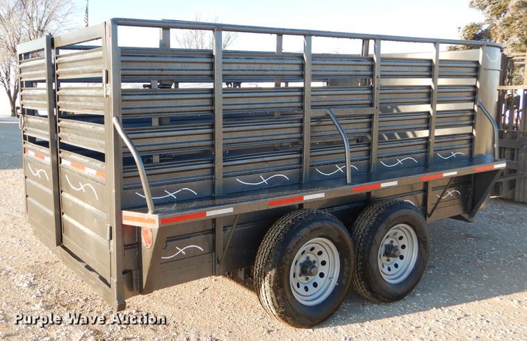image for item GB9573 W-W livestock trailer