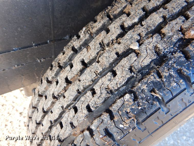 image for item GB9573 W-W livestock trailer