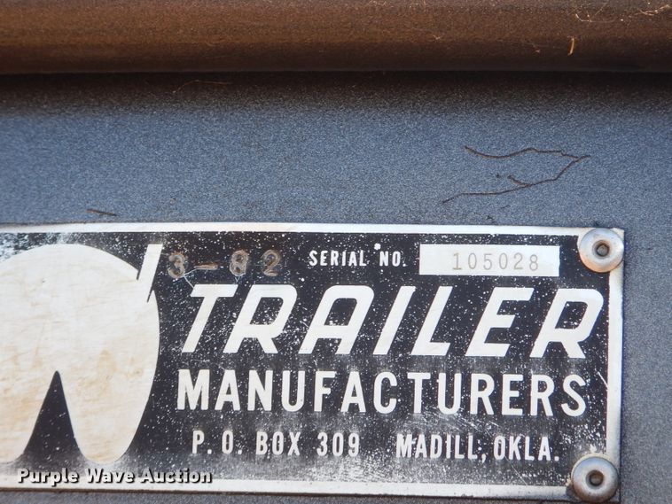 image for item GB9573 W-W livestock trailer