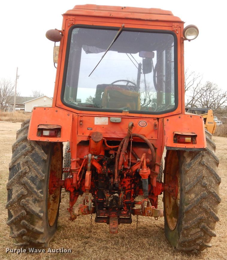 image for item GB9583 Belarus 560 tractor