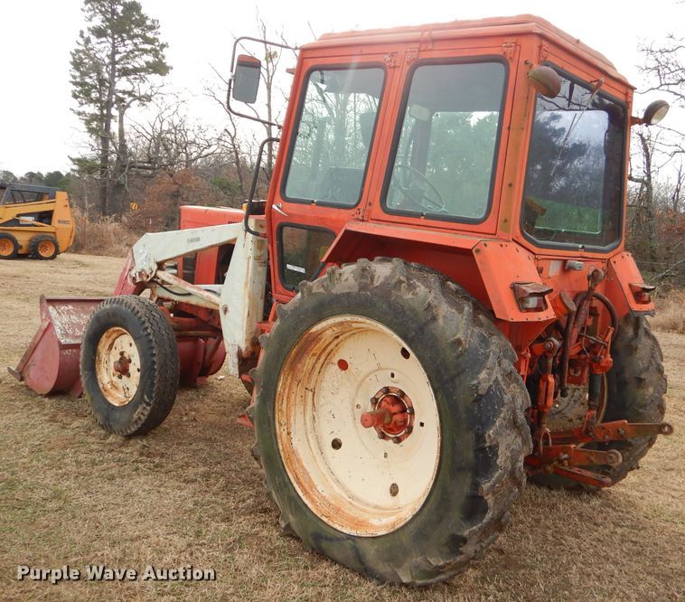 image for item GB9583 Belarus 560 tractor