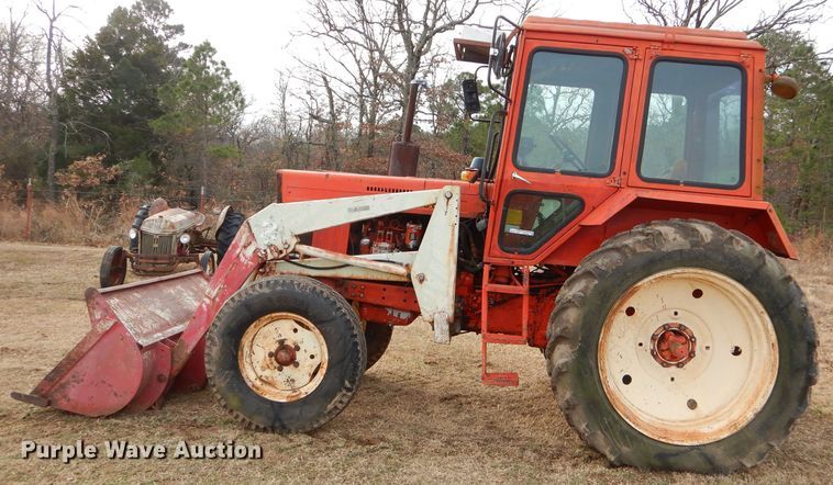 image for item GB9583 Belarus 560 tractor