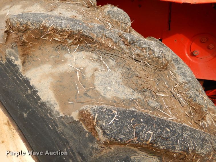 image for item GB9583 Belarus 560 tractor