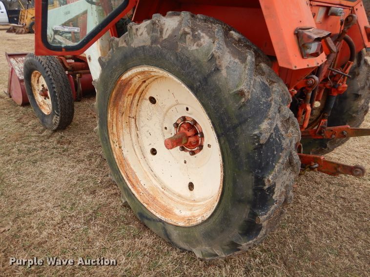 image for item GB9583 Belarus 560 tractor