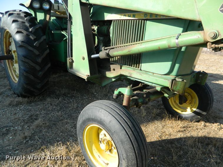 image for item GE9866 1966 John Deere 3020 tractor
