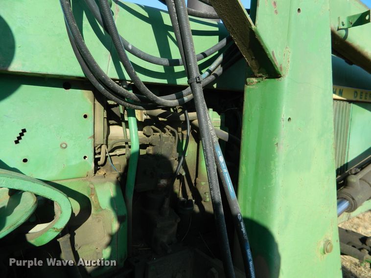 image for item GE9866 1966 John Deere 3020 tractor