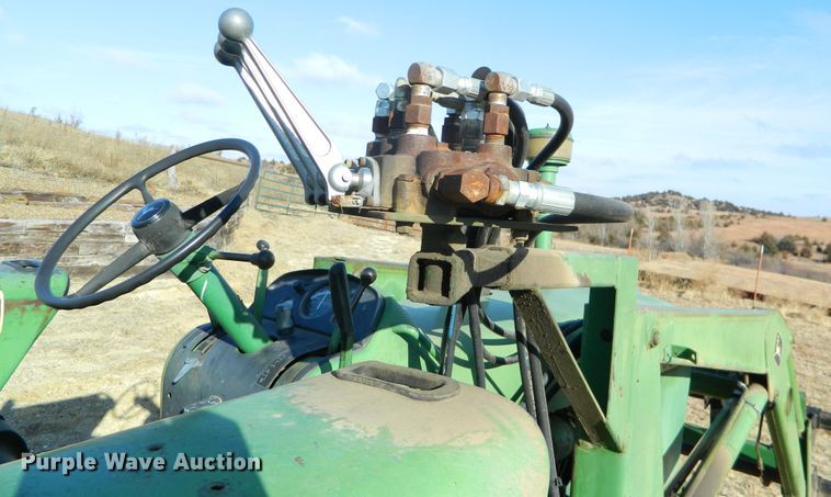 image for item GE9866 1966 John Deere 3020 tractor