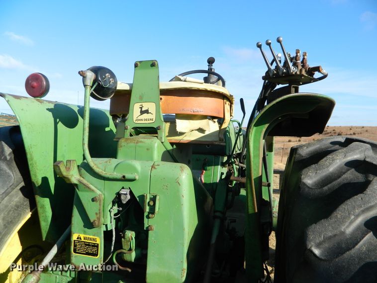 image for item GE9866 1966 John Deere 3020 tractor