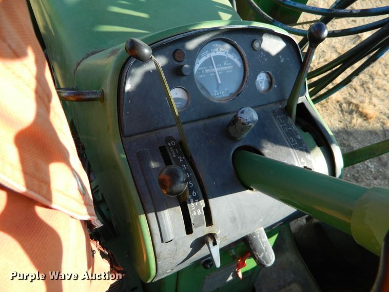 image for item GE9866 1966 John Deere 3020 tractor