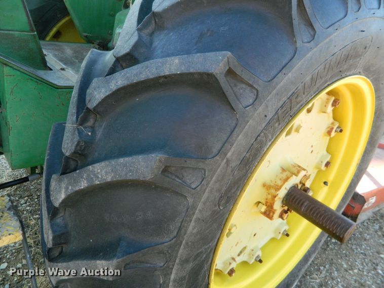 image for item GE9866 1966 John Deere 3020 tractor