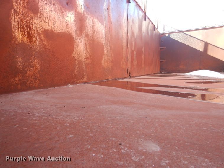 image for item DG5882 1976 Ford LNT9000 grain truck