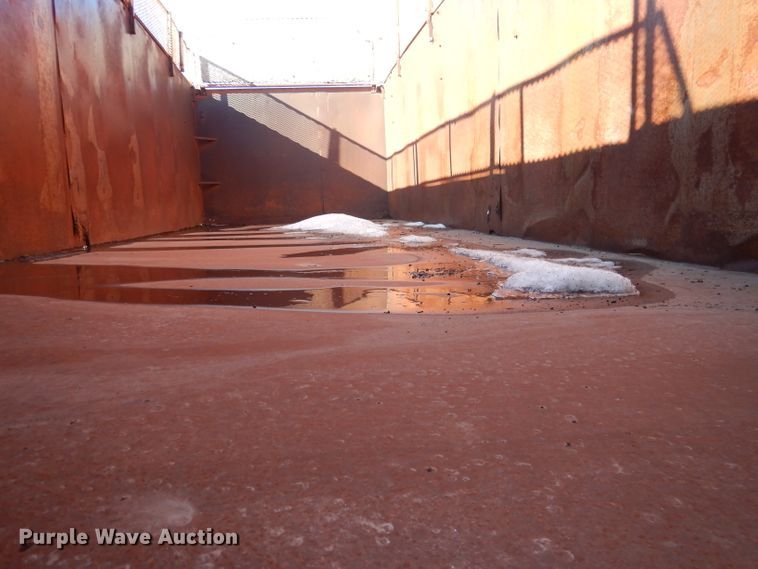 image for item DG5882 1976 Ford LNT9000 grain truck