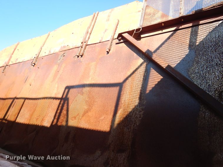 image for item DG5882 1976 Ford LNT9000 grain truck