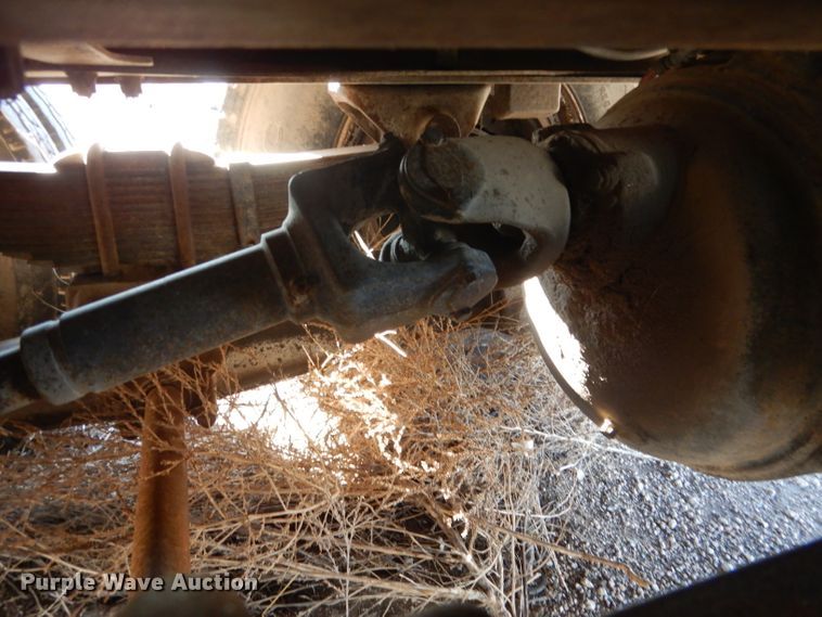 image for item DG5882 1976 Ford LNT9000 grain truck