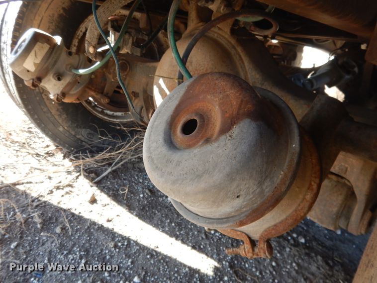 image for item DG5882 1976 Ford LNT9000 grain truck