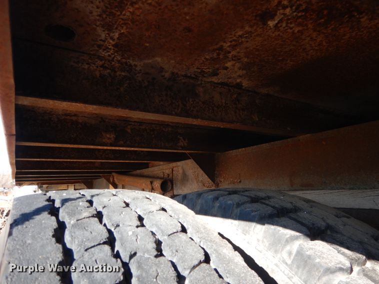 image for item DG5882 1976 Ford LNT9000 grain truck