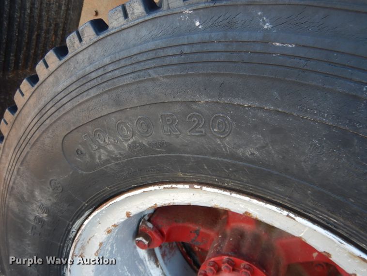 image for item DG5882 1976 Ford LNT9000 grain truck