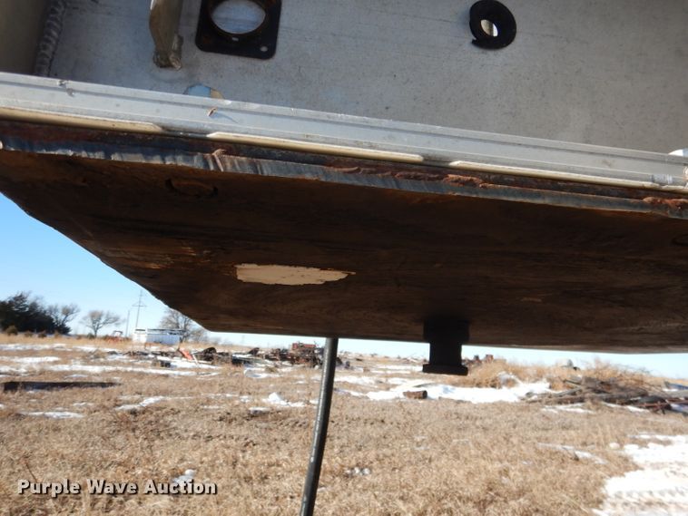 image for item DG5883 2000 Redwood silage trailer