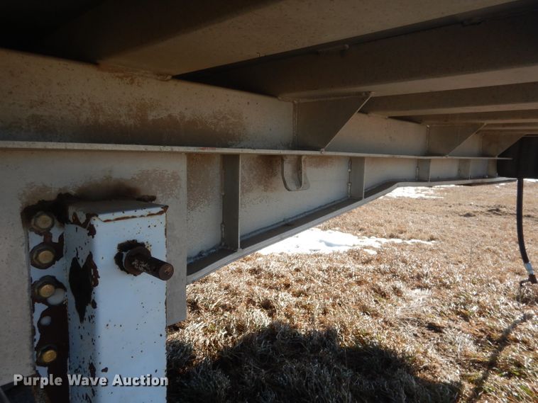 image for item DG5883 2000 Redwood silage trailer