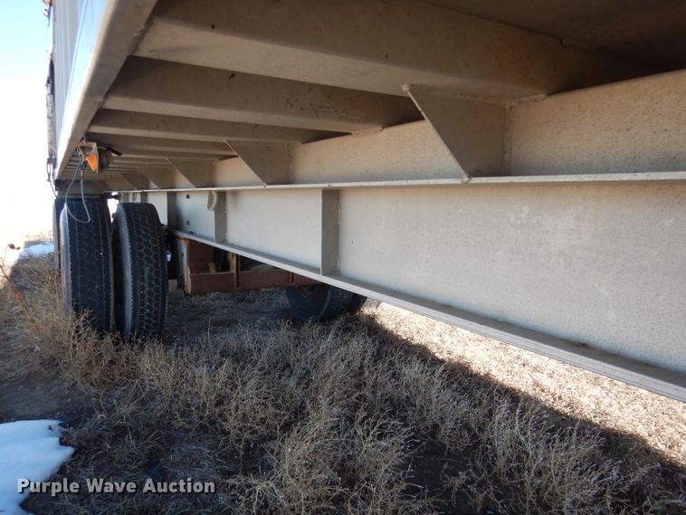 image for item DG5883 2000 Redwood silage trailer