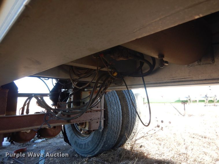 image for item DG5883 2000 Redwood silage trailer