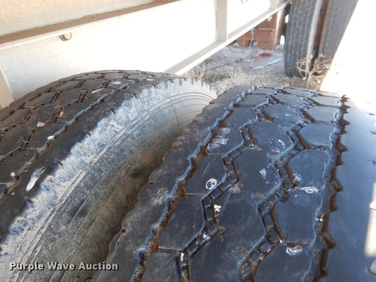 image for item DG5883 2000 Redwood silage trailer