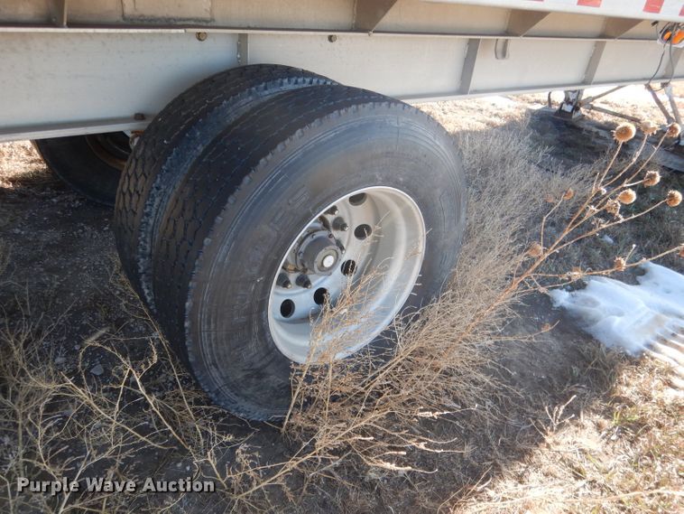 image for item DG5883 2000 Redwood silage trailer
