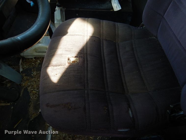 image for item DG5884 1993 Kenworth T600 grain truck