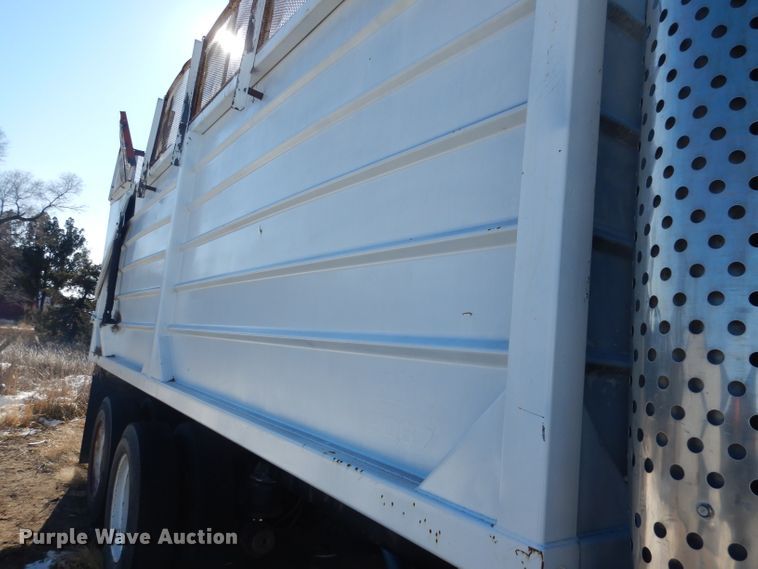 image for item DG5884 1993 Kenworth T600 grain truck