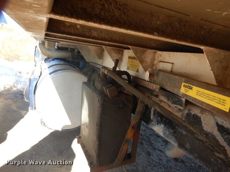 image for item DG5884 1993 Kenworth T600 grain truck