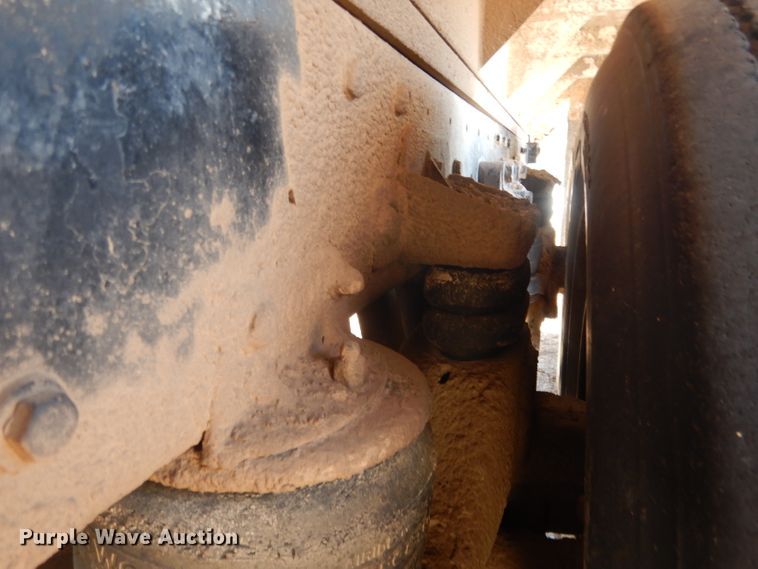 image for item DG5884 1993 Kenworth T600 grain truck