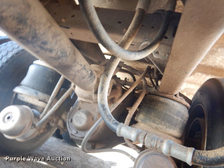 image for item DG5884 1993 Kenworth T600 grain truck