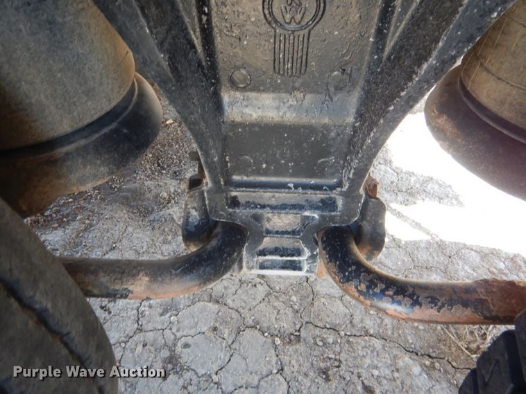 image for item DG5884 1993 Kenworth T600 grain truck