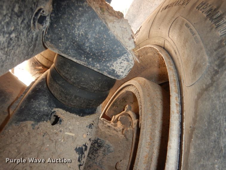 image for item DG5884 1993 Kenworth T600 grain truck