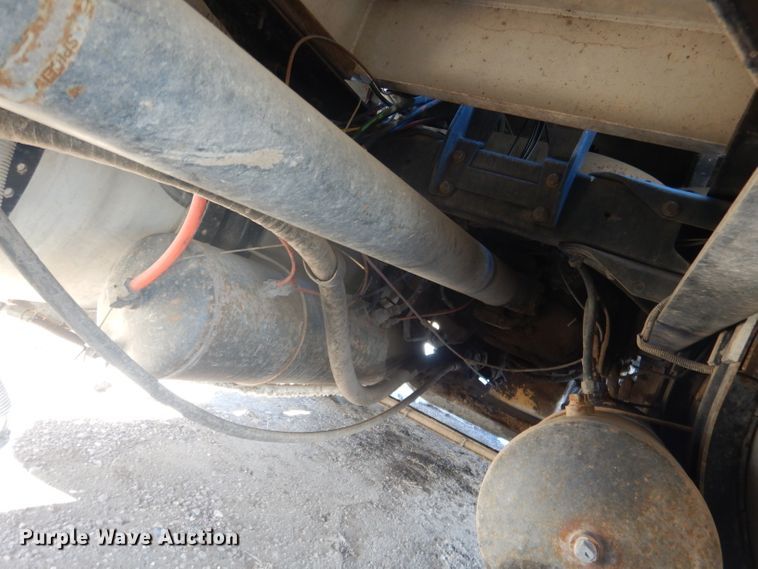 image for item DG5884 1993 Kenworth T600 grain truck