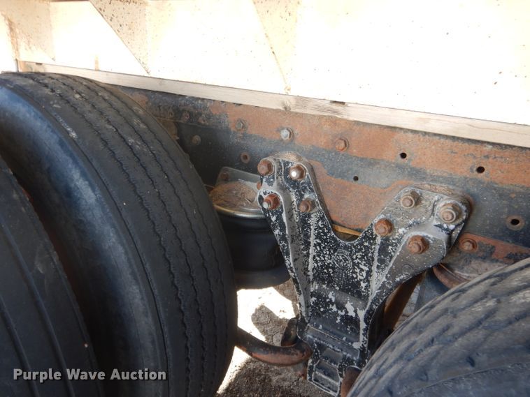 image for item DG5884 1993 Kenworth T600 grain truck