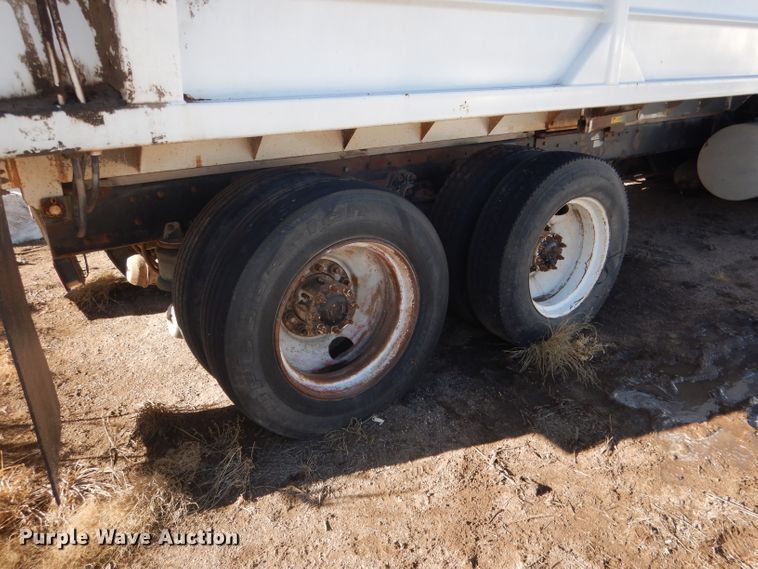 image for item DG5884 1993 Kenworth T600 grain truck