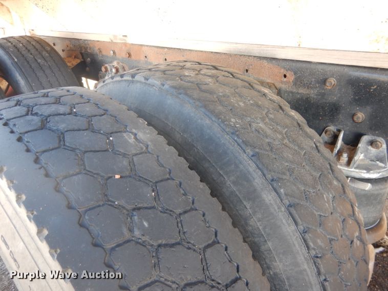 image for item DG5884 1993 Kenworth T600 grain truck